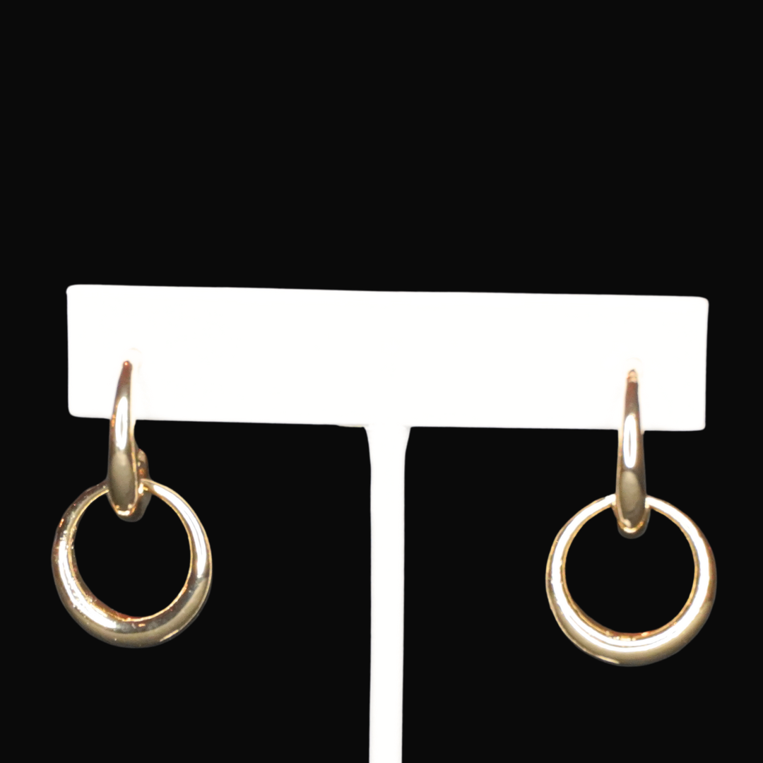 GOLD INTERLOCK HOOP EARRINGS