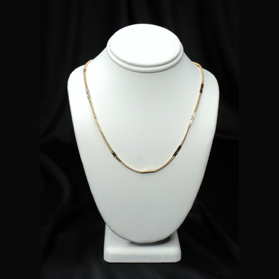 COLLIER MINIMALISTE À MAILLONS PLATS EN OR 