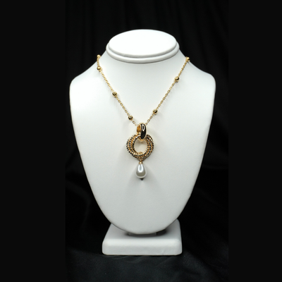 GOLD PEARL PENDANT NECKLACE